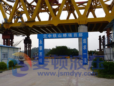 大噸位同步千斤頂案例